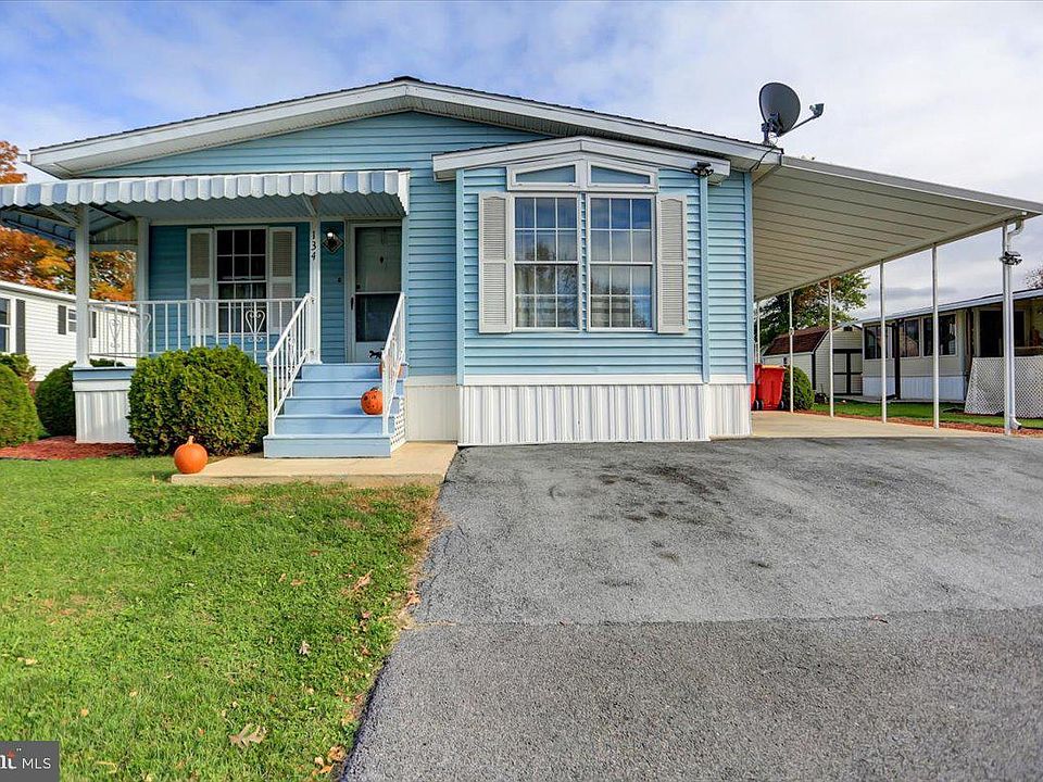 1st image of 134 Cameo Dr #52