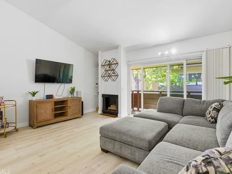 1605 Hotel Cir S #316 — Photo 3