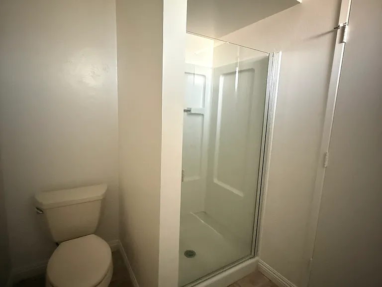 654 McGavran Dr — Photo 15