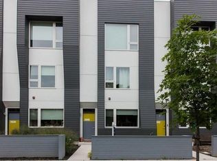 2640 N Ridgeway Ave, Chicago, IL 60647