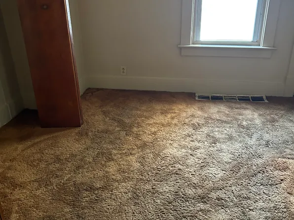 1555 Hollywood St NE #1, Warren, OH 44483