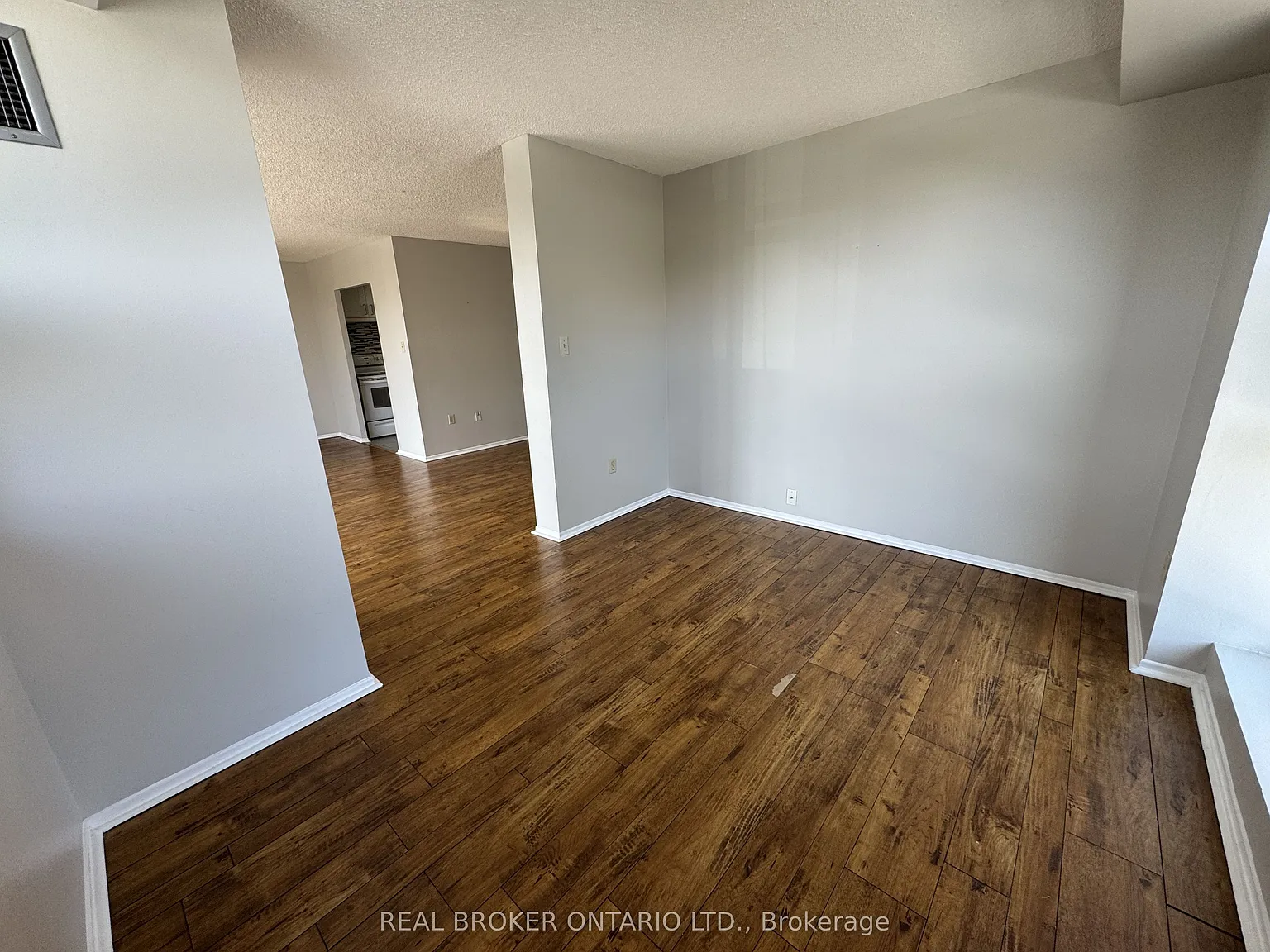 2 bed, $2,250 — Photo 4
