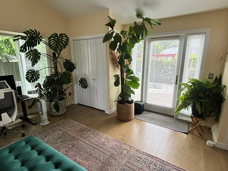 172 Wisteria Dr — Photo 22