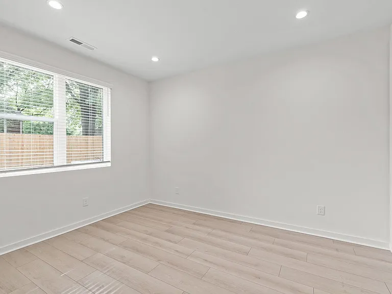 1408 Anderson St #C — Photo 7