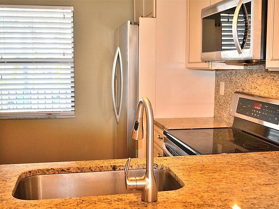 5th image of 8150 W Mcnab Road #210