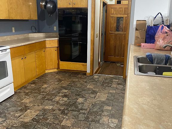 4th image of 1209 E Erskine St