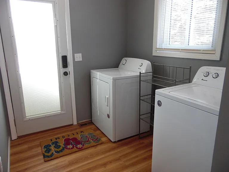 5530 Shady Ln — Photo 13