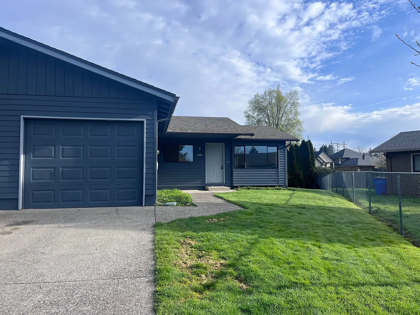3321 Addy St photo 1