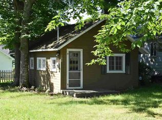 102 Cooper St, Houghton Lake, MI 48629