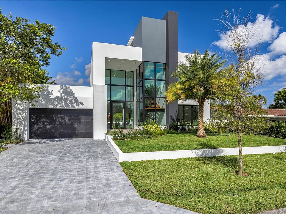 1st image of 3205 Leigh Road