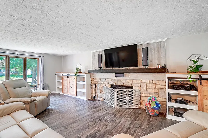 Thumbnail 15