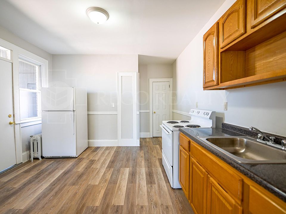 1st image of 108-110 Clark St #11