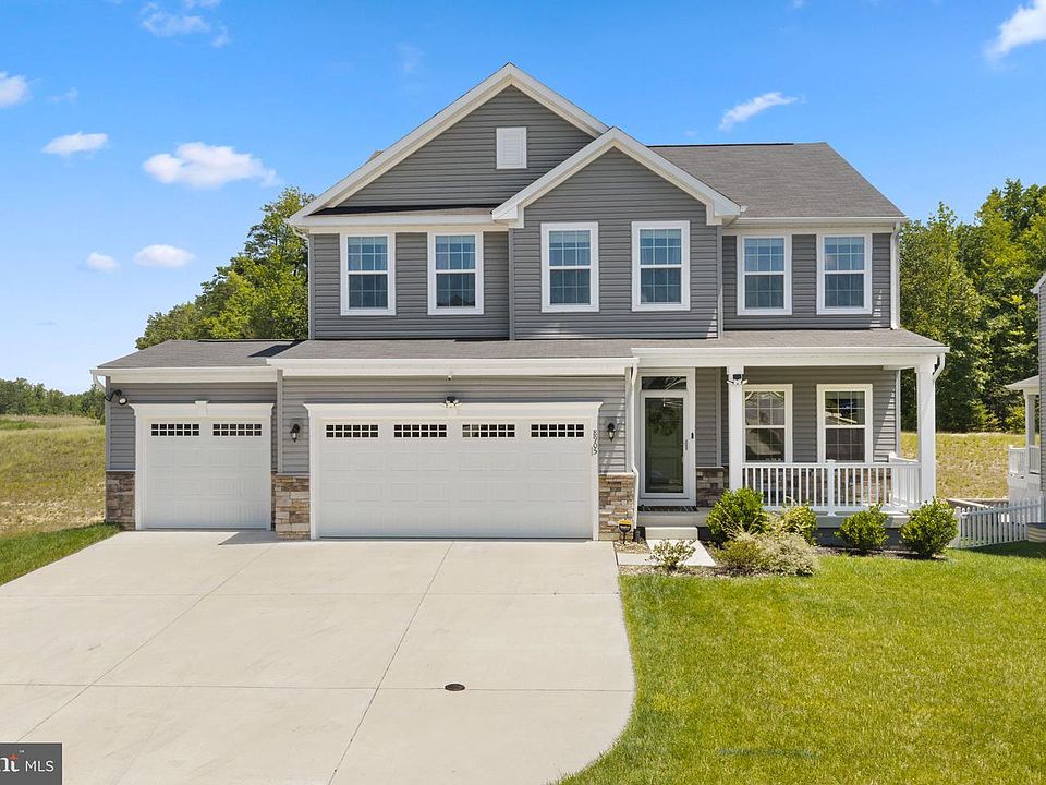 1st image of 8905 Maple Run Dr