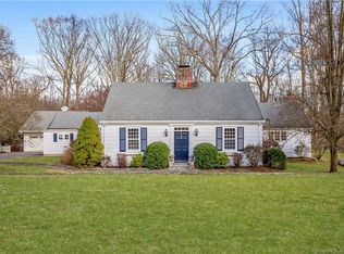 596 Hollow Tree Ridge Rd, Darien, CT 06820