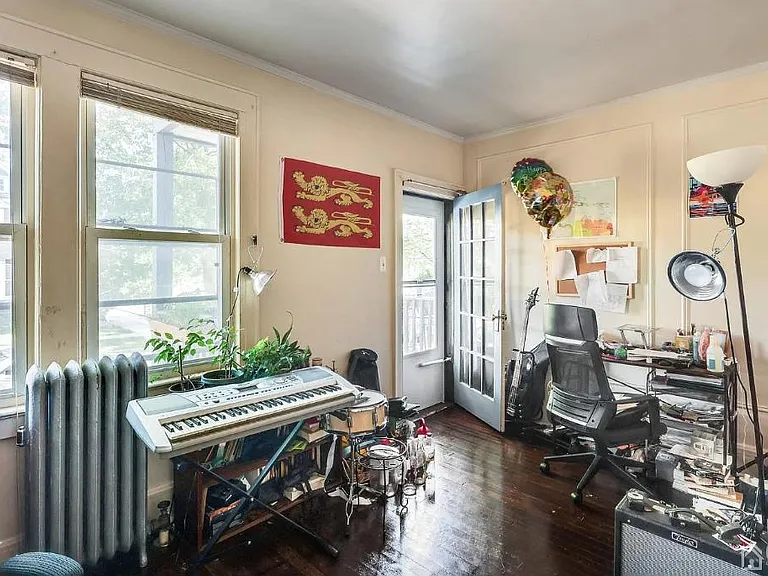 215 Denison St #1 — Photo 10