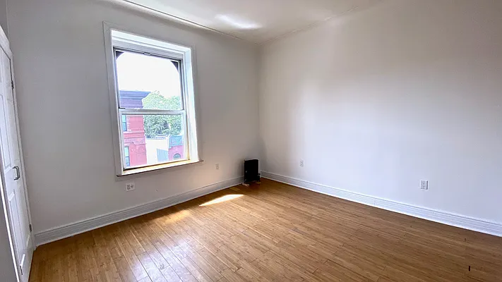 Rented by Bohemia Realty Group | media 6