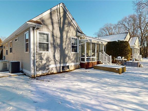 2nd image of 170 Providence Pike Unit 67