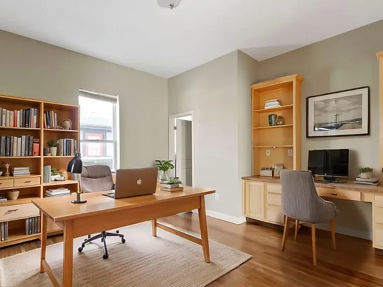 2605 Carrollton Ave — Photo 28