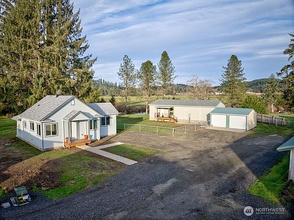 4th image of 1365 Dolan Street