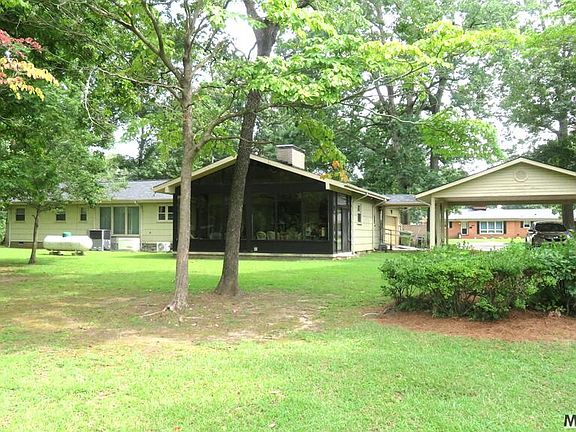 2nd image of 105 Woodland Rd