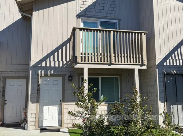 3387 Mission Dr, Santa Cruz, CA 95065