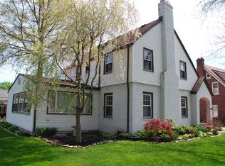 720 E Carisbrook Dr, Maumee, OH