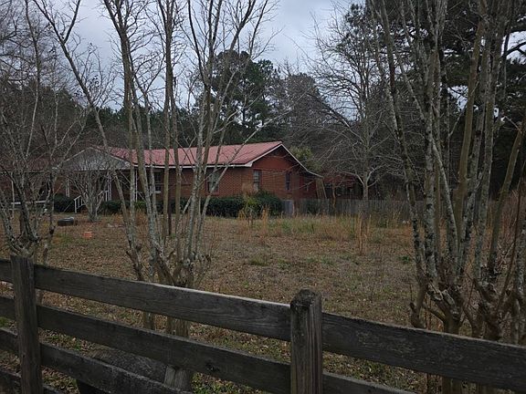 2nd image of 708 Tommy Purvis Rd