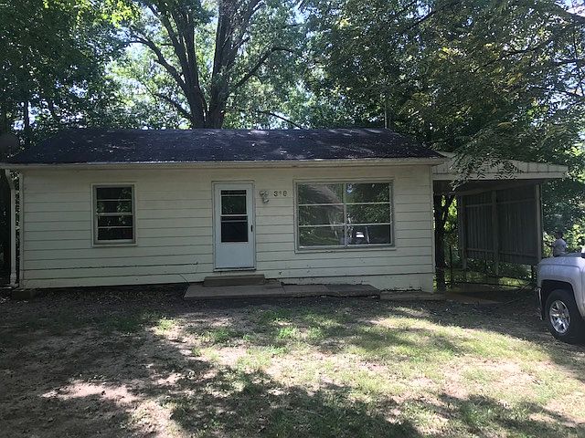 1st image of 318 Lynda Dr