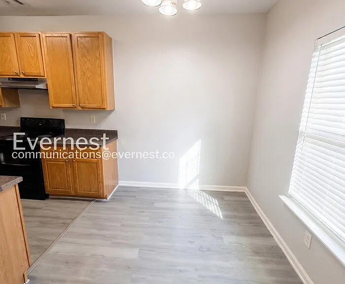 7130 Brookview Way — Photo 8
