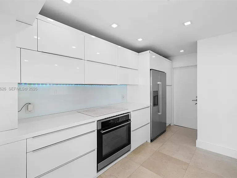 1420 Brickell Bay Dr #1001A — Photo 15