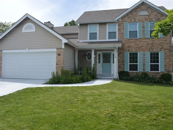 708 Spring Crest Ct, Fenton, MO 63026