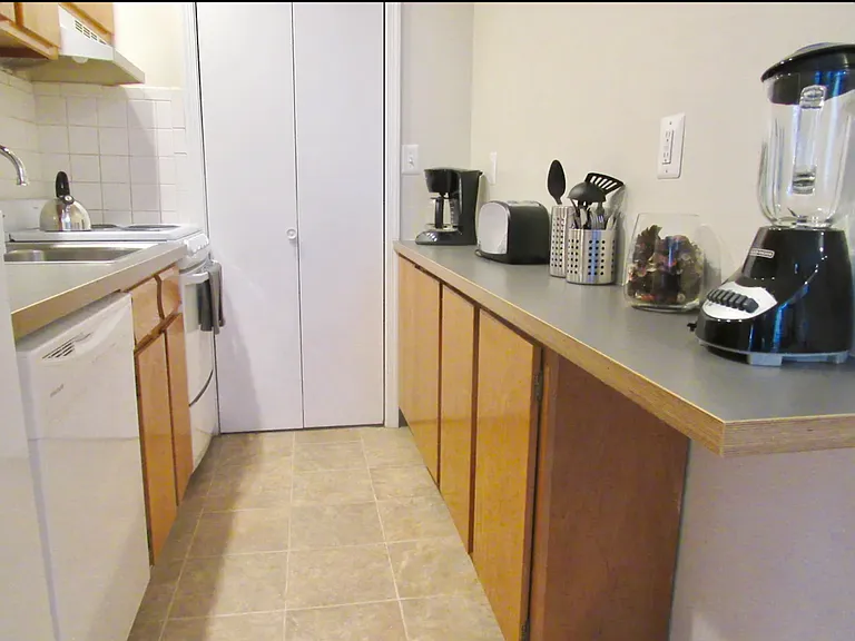1734 Spruce St #2R — Photo 3