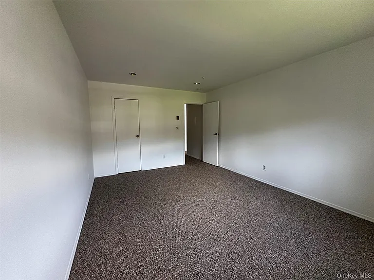 101 Sylvan Ave #65 — Photo 15