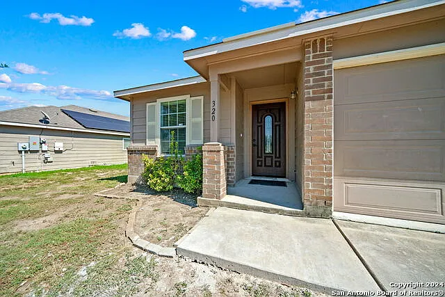 320 Lonestar Gait — Photo 4