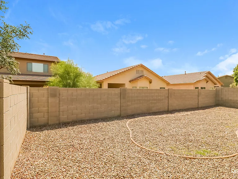 14653 W Gelding Dr — Photo 14