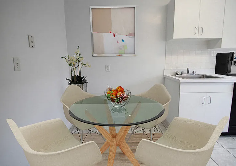 Harvard Terrace - Kitchen