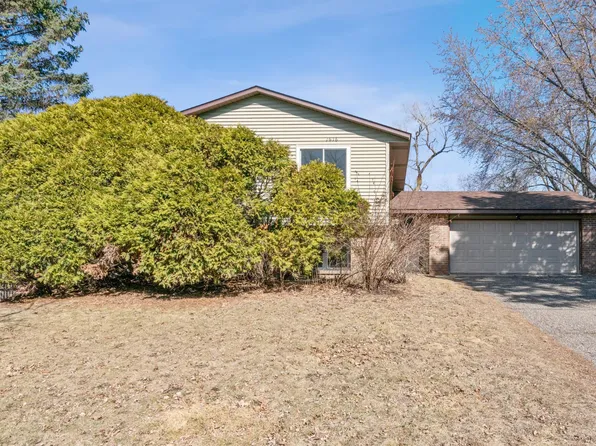 1616 W 139th St, Burnsville, MN 55337