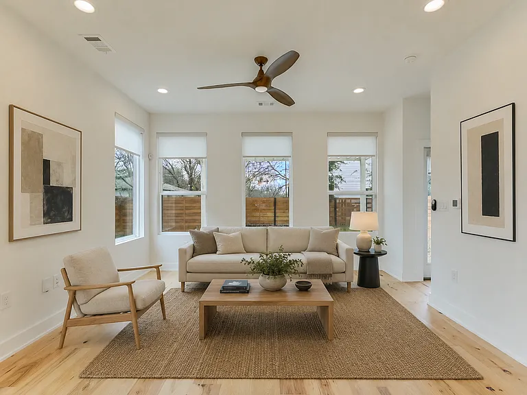 1106 Walton Ln #A — Photo 3