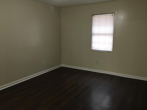 2nd image of 6705 Lakewood Dr