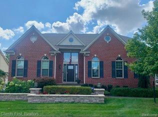 41473 Twain Pl, Novi, MI 48377