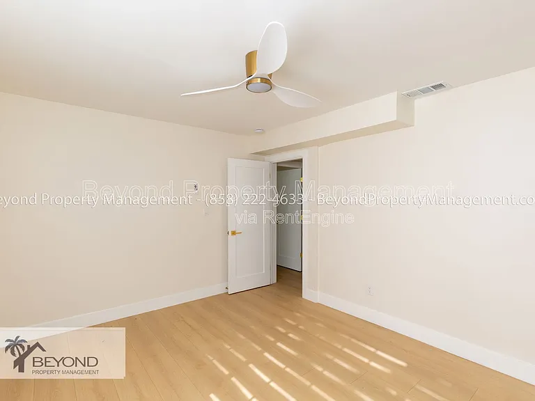 8987 Jade Coast Ln — Photo 9