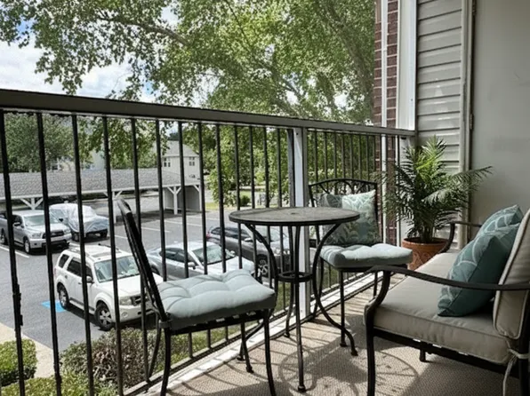 2011 N Highway 17, Mount Pleasant, SC