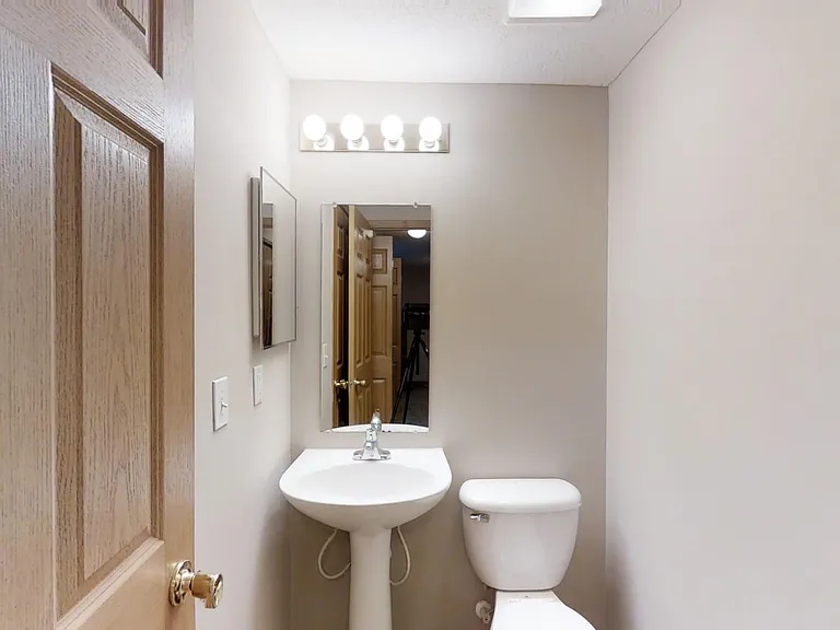 215 Prairiecreek Way — Photo 8