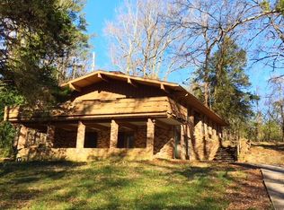 396 Cambridge Dr, Starkville, MS 39759