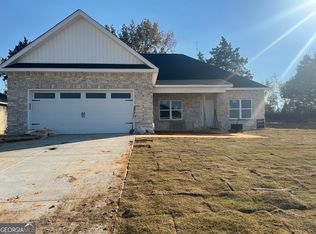 112 Early Dr, Byron, GA