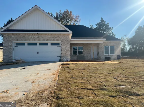 112 Early Dr, Byron, GA 31008