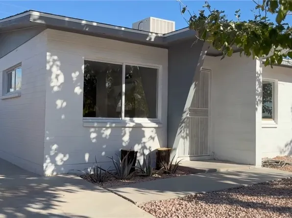 5224 Glen Eagles Ln, Las Vegas, NV 89108
