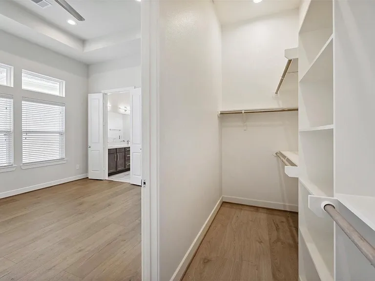 6304 Brighton Oaks Ln — Photo 7