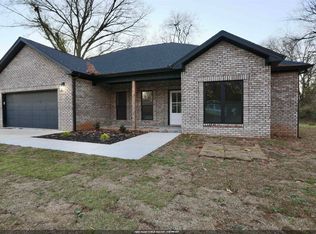 800 Glendale Ave, Muscle Shoals, AL 35661