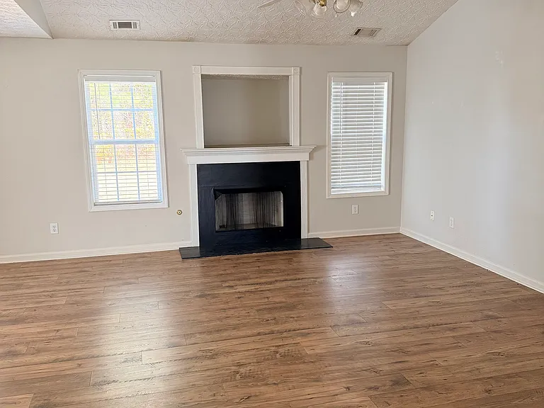 128 Shadowbrooke Cir — Photo 8